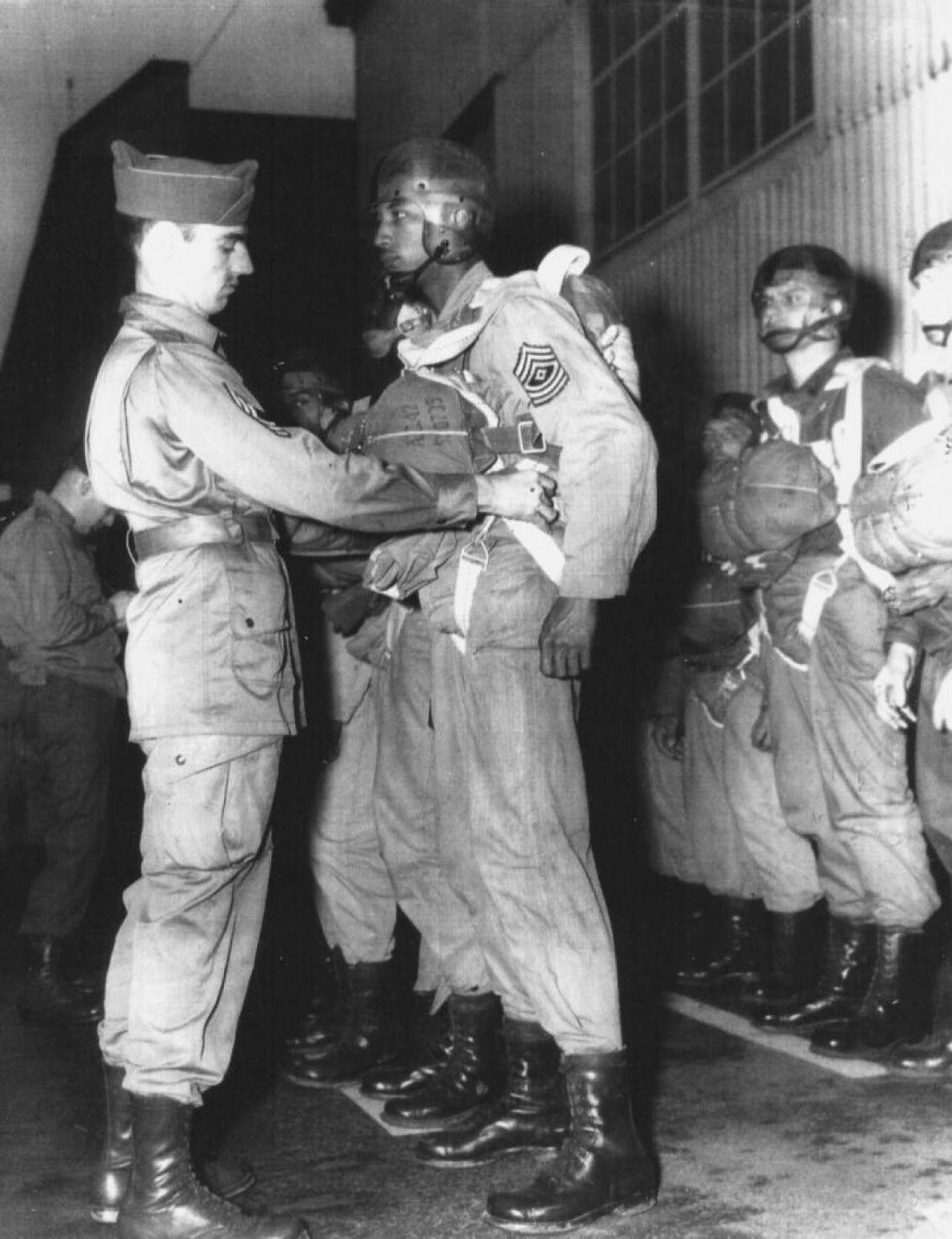 The Triple Nickels: Smoke Jumpers of the 555th Parachute Infantry Battalion