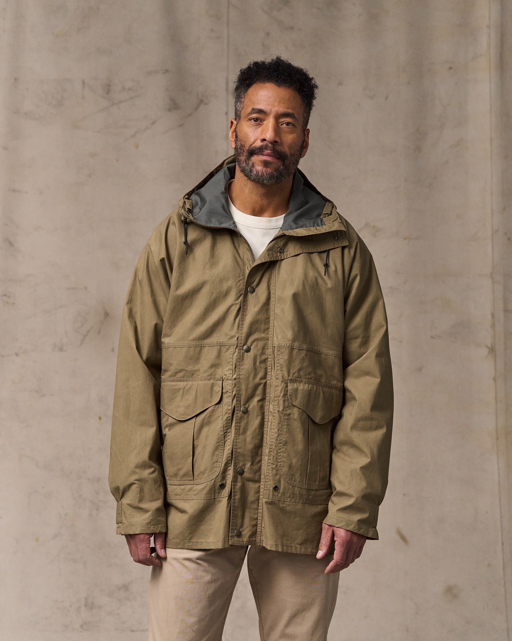 Dry Wax Omak Coat - Dark Beige | Filson