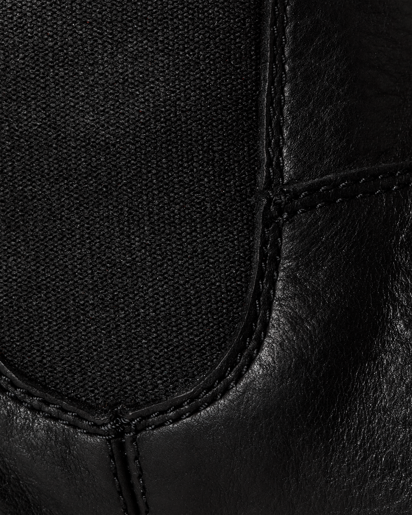 #2534 Filson X Blundstone Bison Chelsea Boot - Black