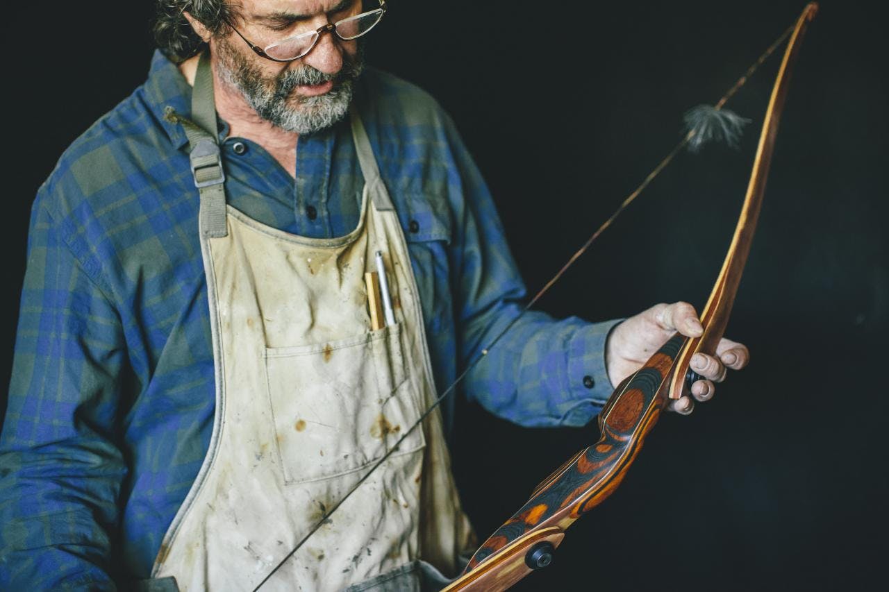 David Ruff Stickbow Robertson Stykbow: Traditional Archery with Dick Robertson – Filson