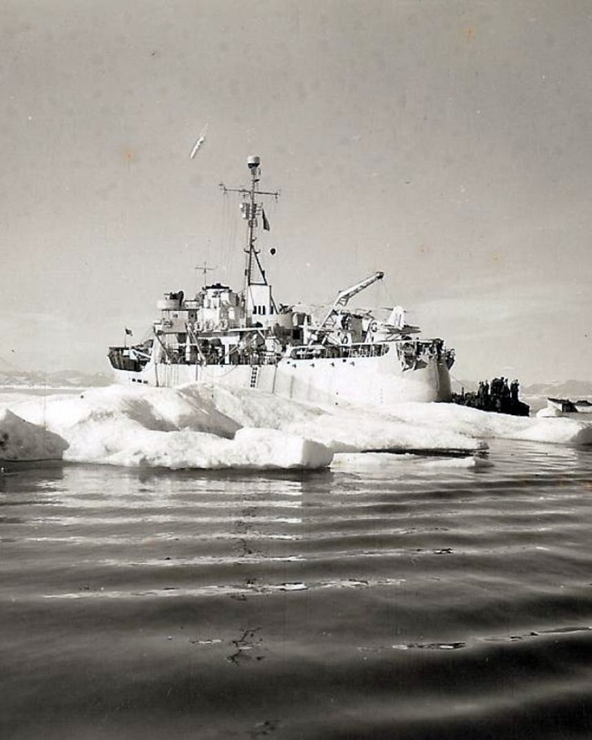 Storis: The Galloping Ghost of the Alaskan Coast