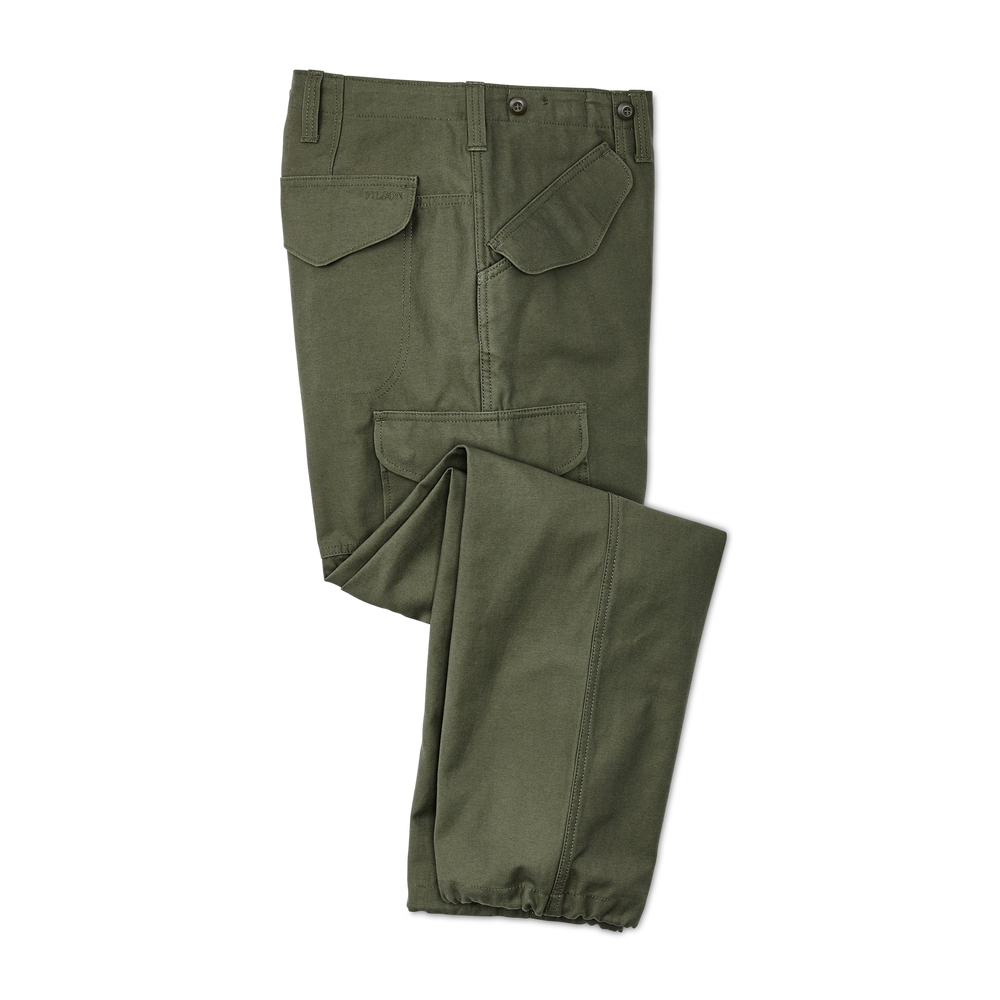 Front-facing image of the Filson Field Cargo Pants - Fatigue Green