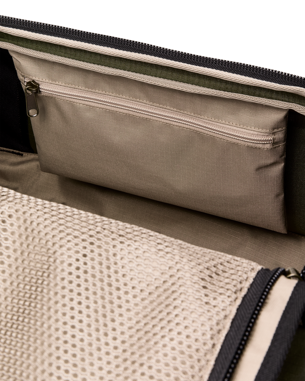 All-weather 40l Duffle - Olive / Black / Covert