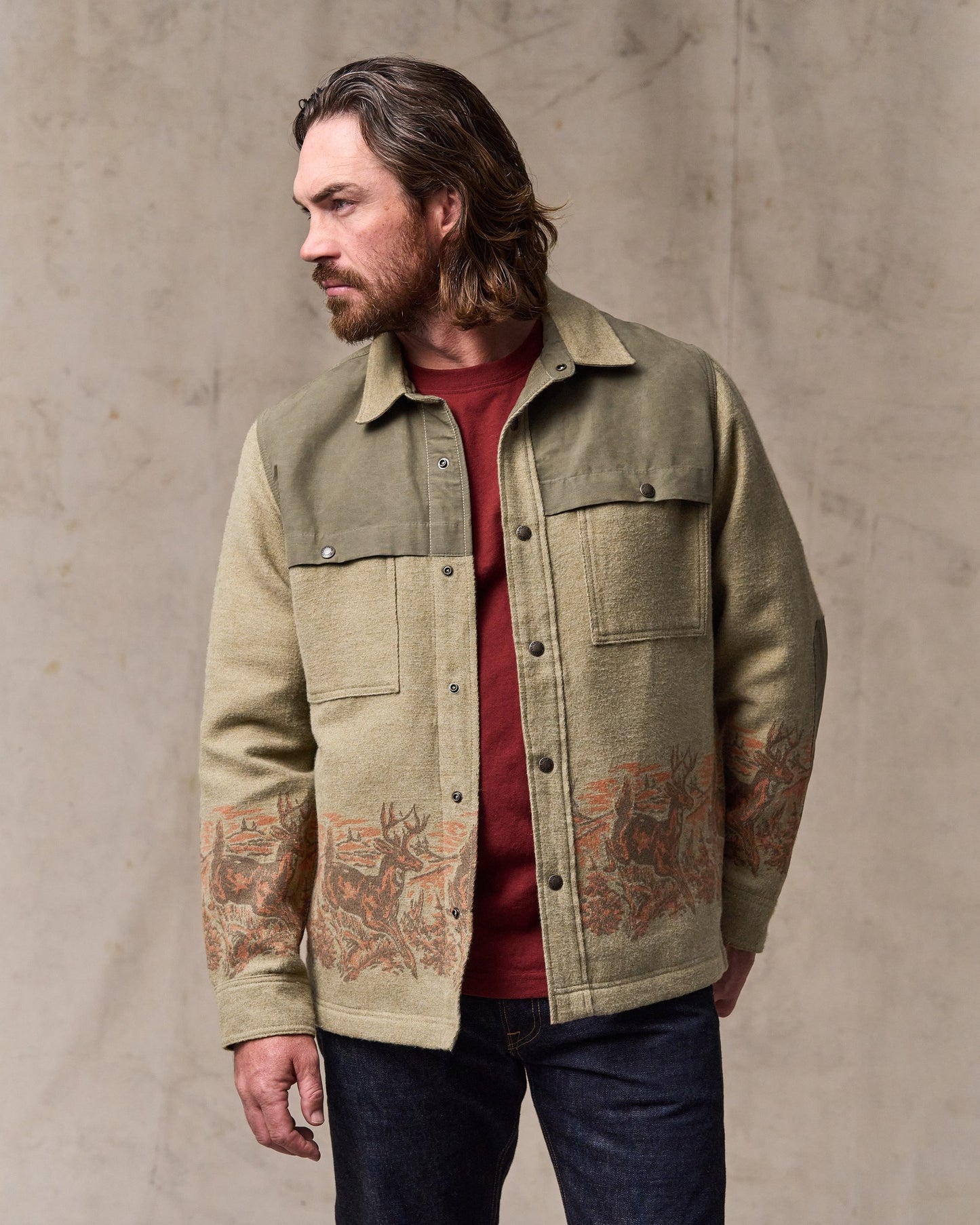 |Model is 6'1" wearing a size medium