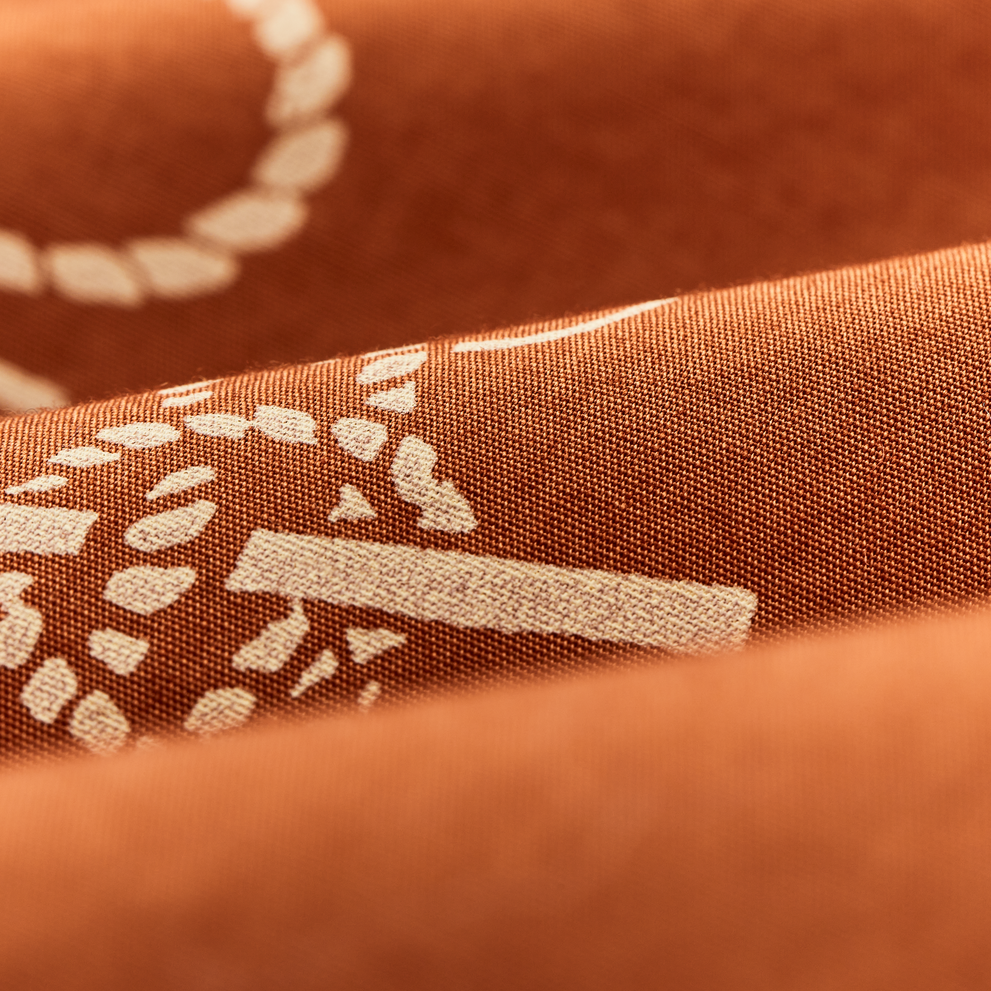 Alternate view of the Filson Filson's Washed Short Sleeve Feather Cloth Shirt - Bourbon / Knots