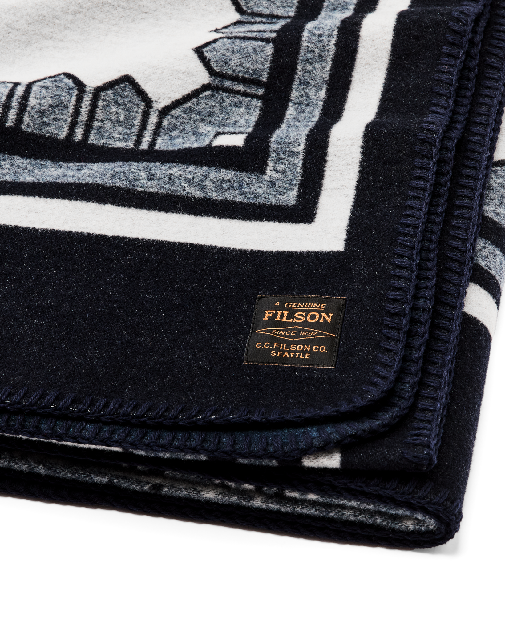Wool-blend Blanket - Navy / Mountain Sea