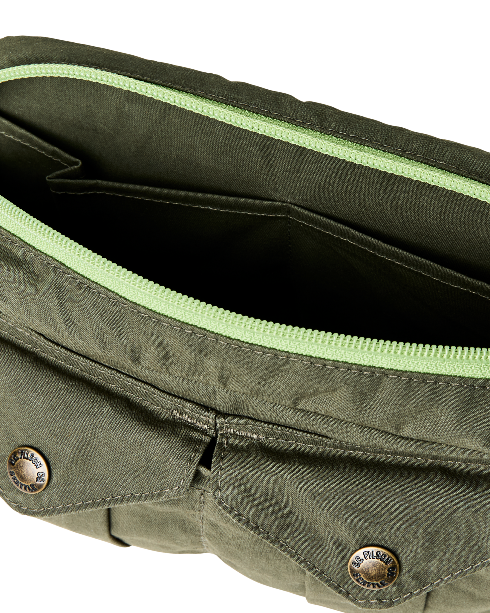 Alternate view of the Filson Filson X Housefly Ranger Waistpack - Otter Green