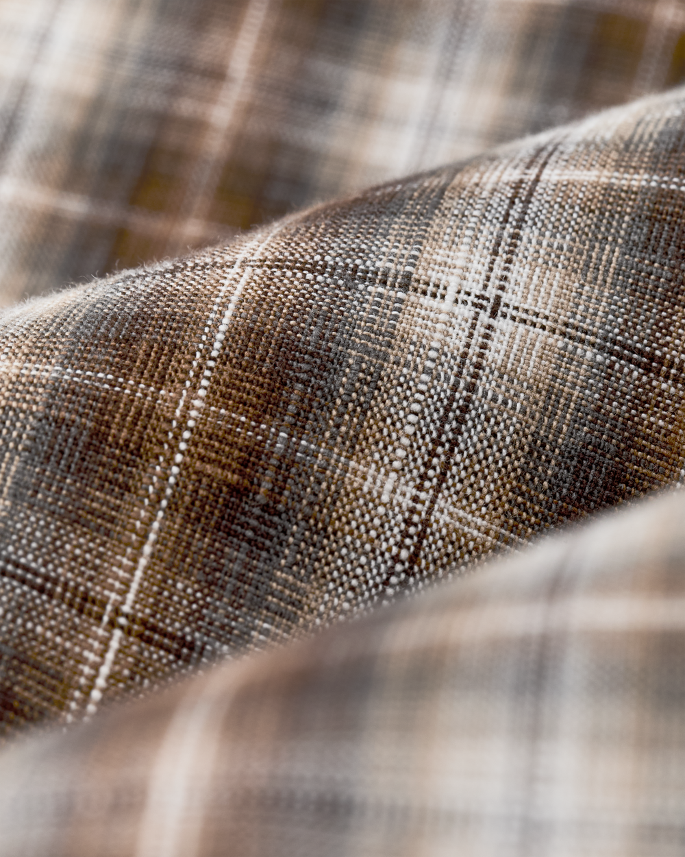Alternate view of the Filson Chambray Button-Down Shirt - Cascade Plaid