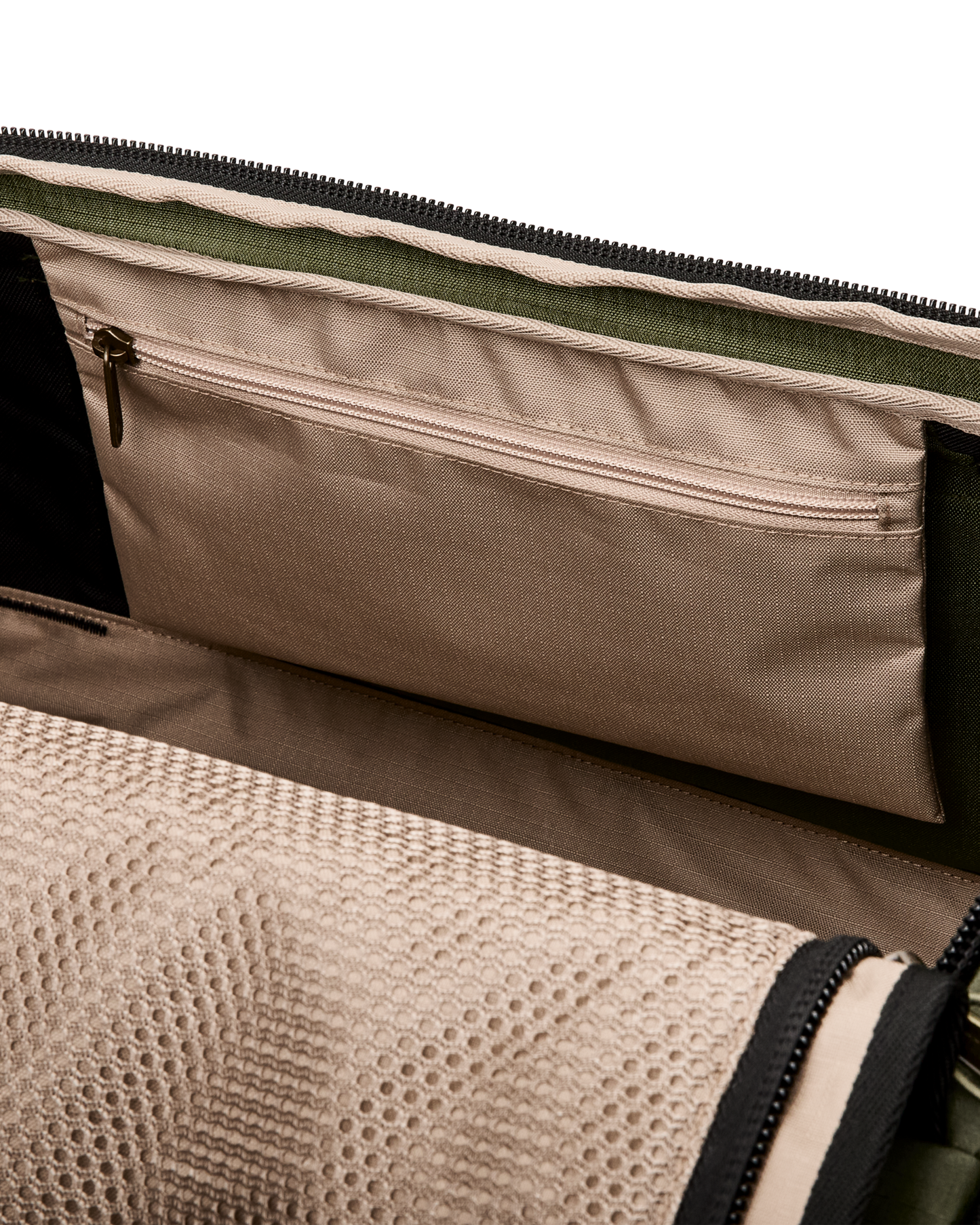 Alternate view of the Filson All-Weather Medium Duffle - Olive / Black / Covert