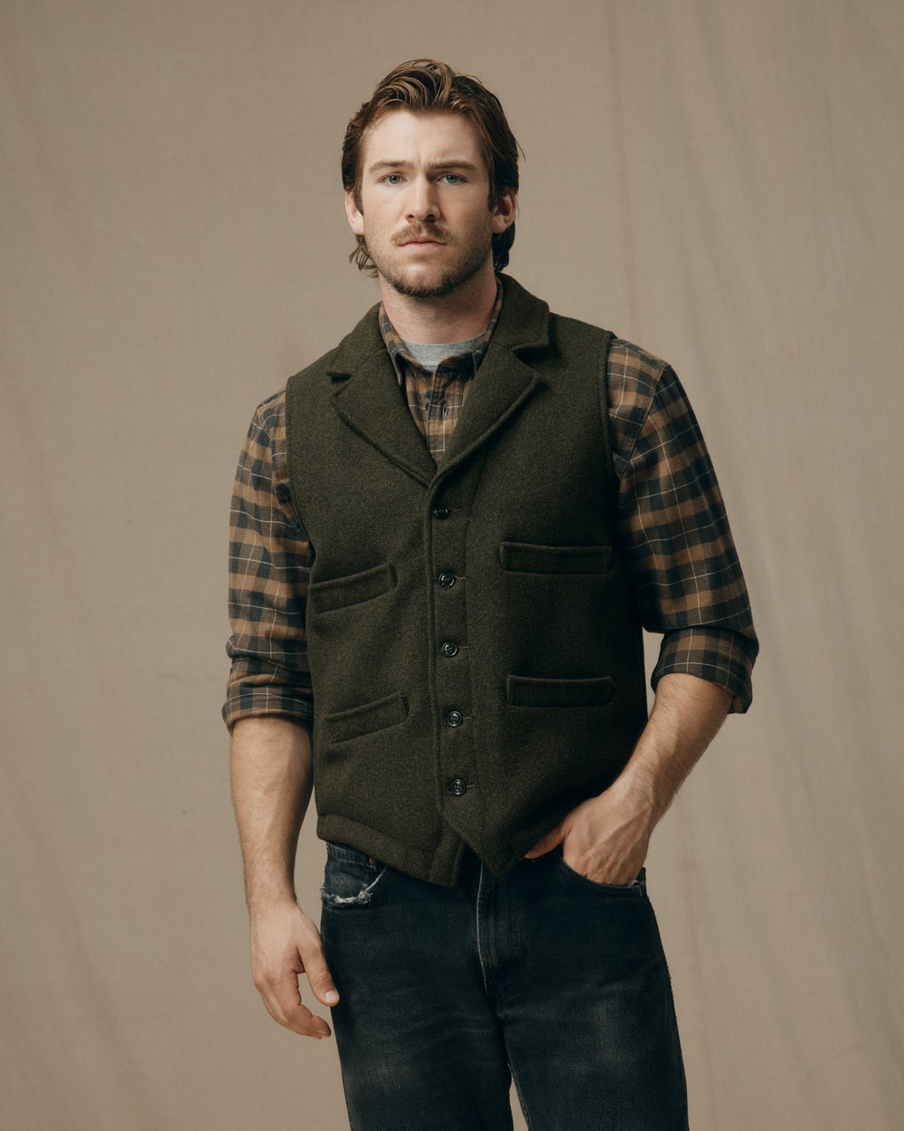 Filson Men's Western Vest in Forest Green