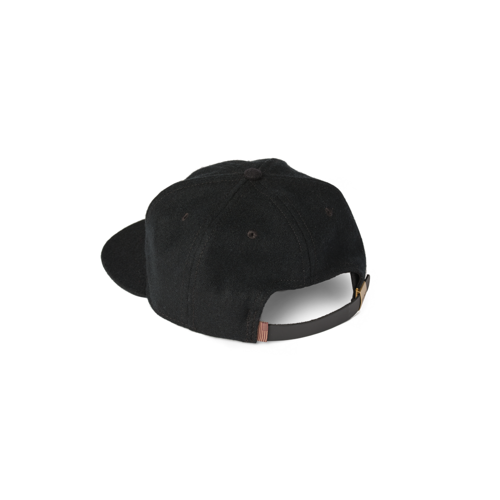 Alternate view of the Filson Coldfoot Cap - Black