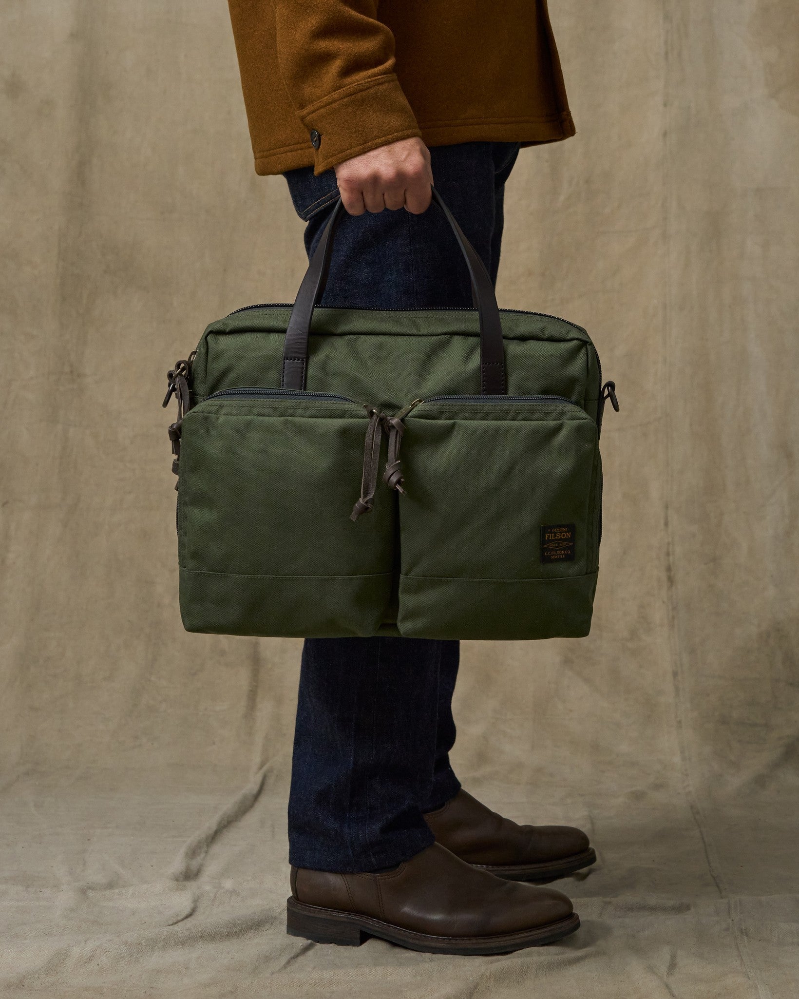 Filson dryden brief case ￼迷彩　フィルソン　バッグ Dryden Briefcase | Filson