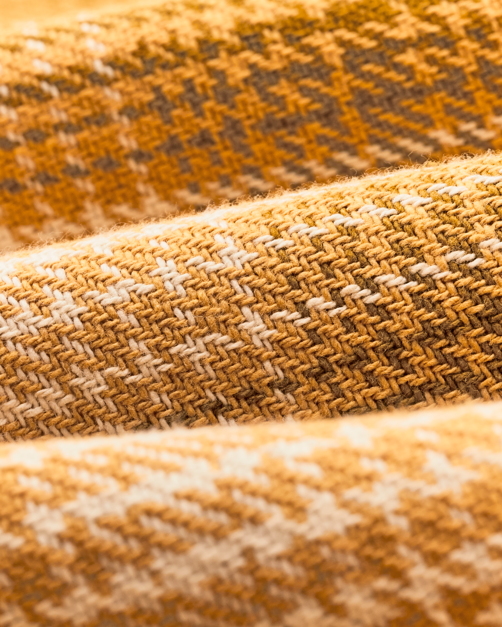 Alternate view of the Filson Women's Deer Island Jac-shirt - Ochre / Cream Plaid