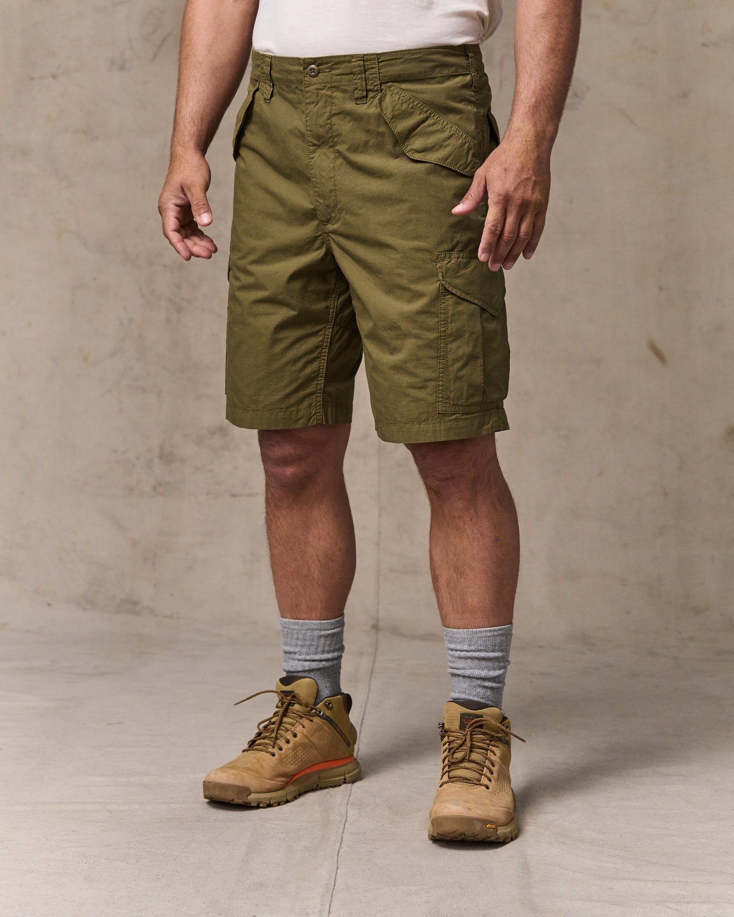 Tropical Poplin Cargo Short - Military Olive