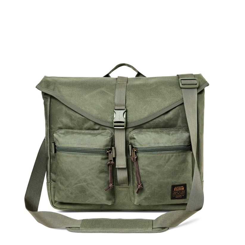 Filson messenger bag review.