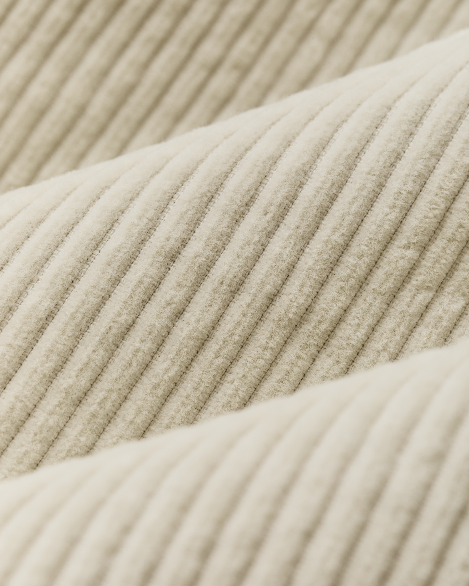 Alternate view of the Filson 6-wale Corduroy Shirt - Khaki