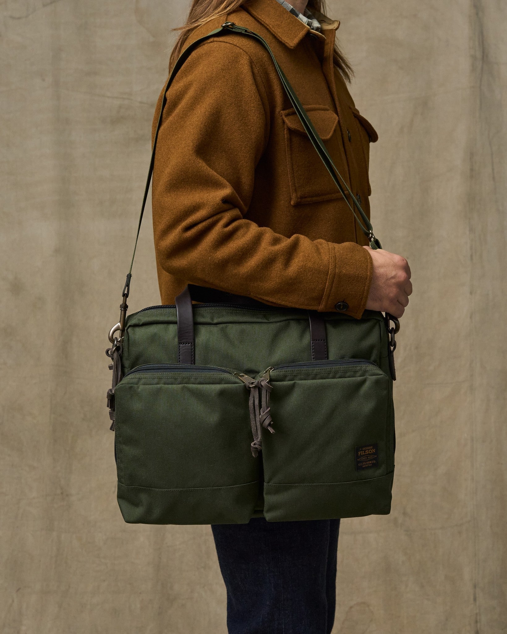 Filson dryden brief case ￼迷彩　フィルソン　バッグ Dryden Briefcase | Filson