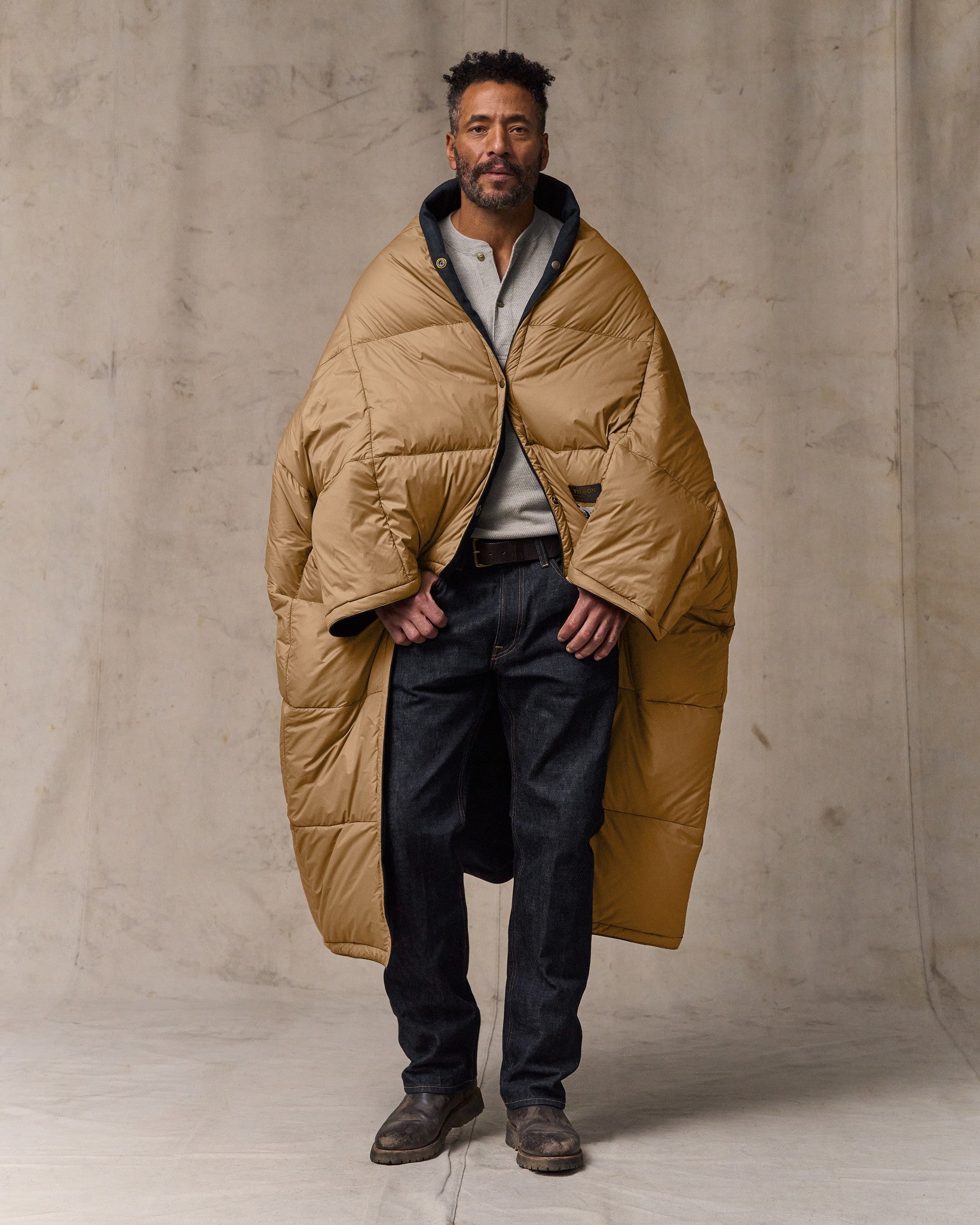 Filson X Crescent Down Works Blanket - Navy