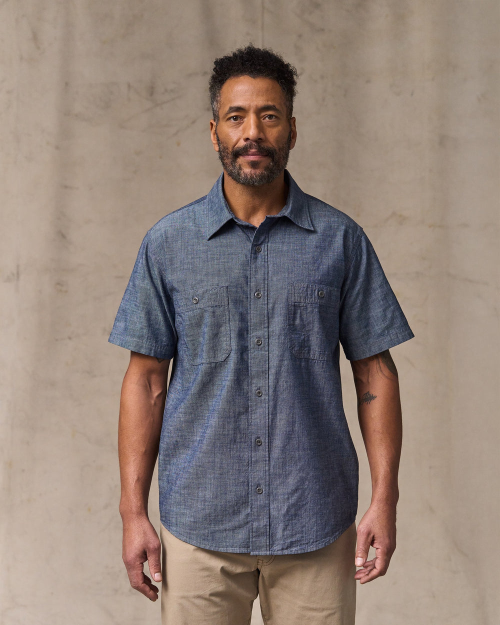 dress shirts with shorter sleeves Filson Short Sleeve Chambray Shirt in Vintage Fade Phenom Classic White Short Sleeve