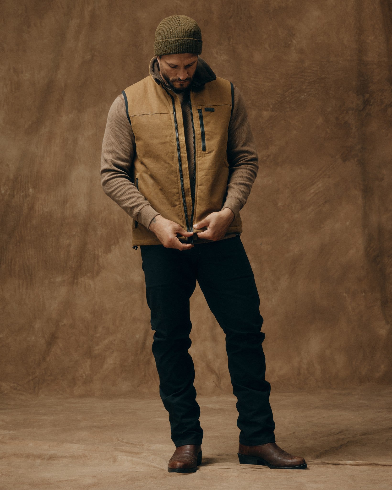 Christopher is 5'10" wearing a size Medium