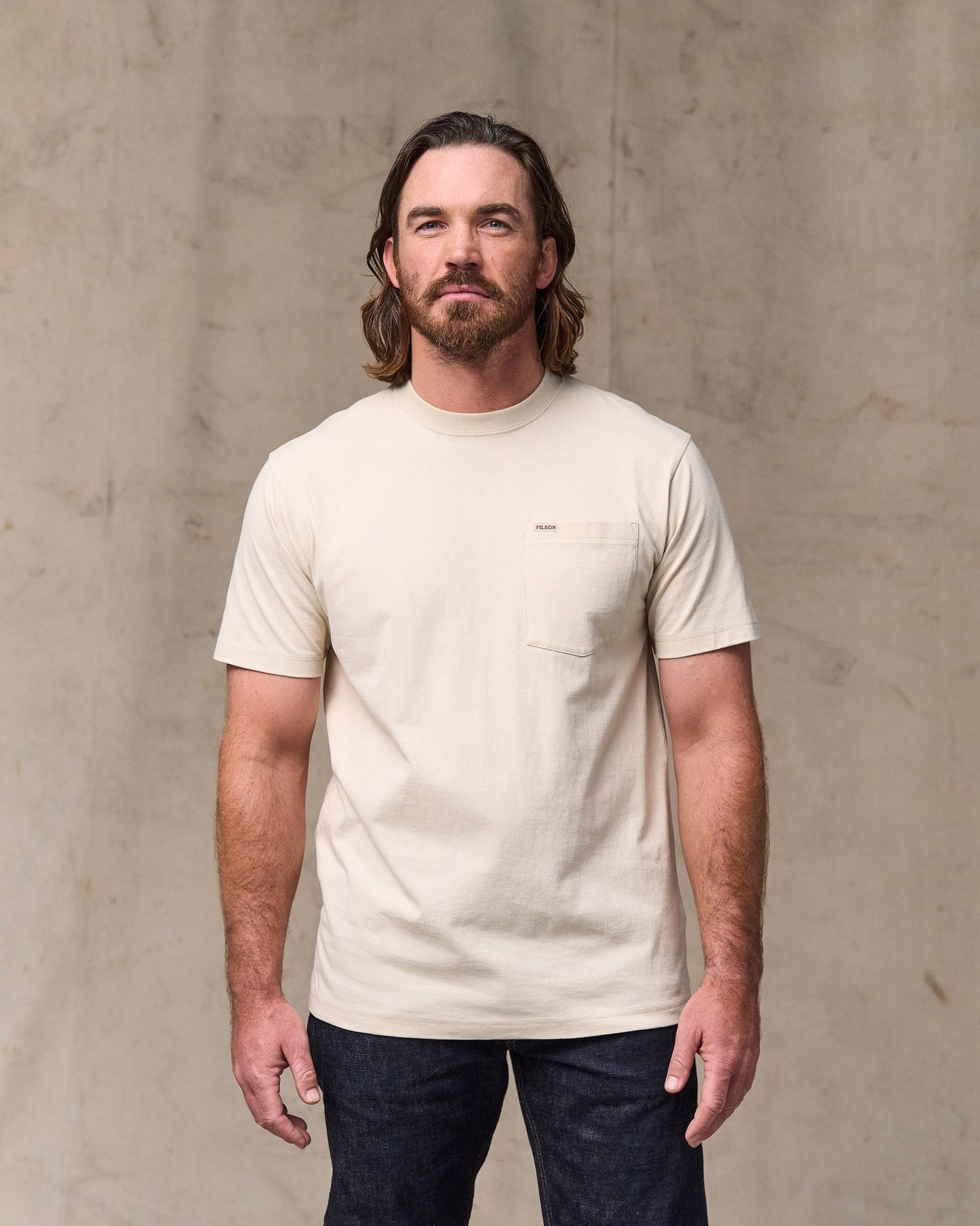 |Model is 6'1" wearing a size medium