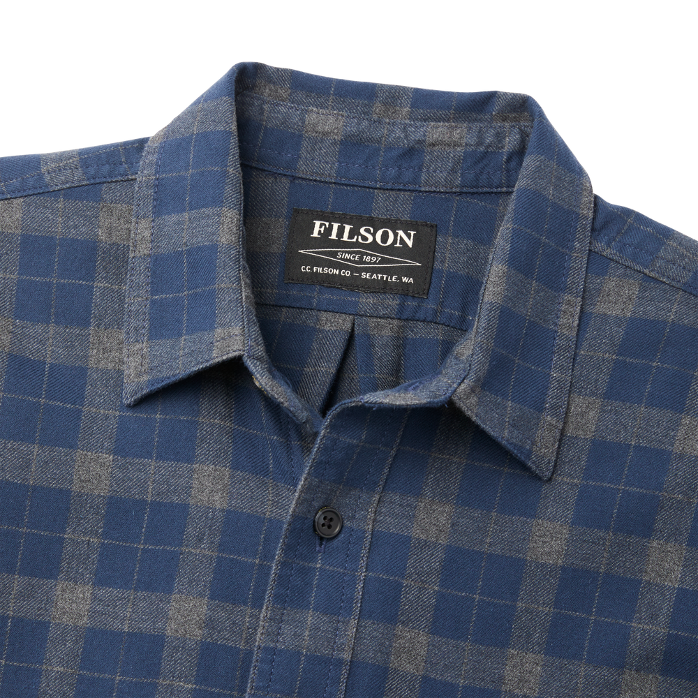 Alternate view of the Filson Lightweight Alaskan Guide Shirt - Navy/heather Gray