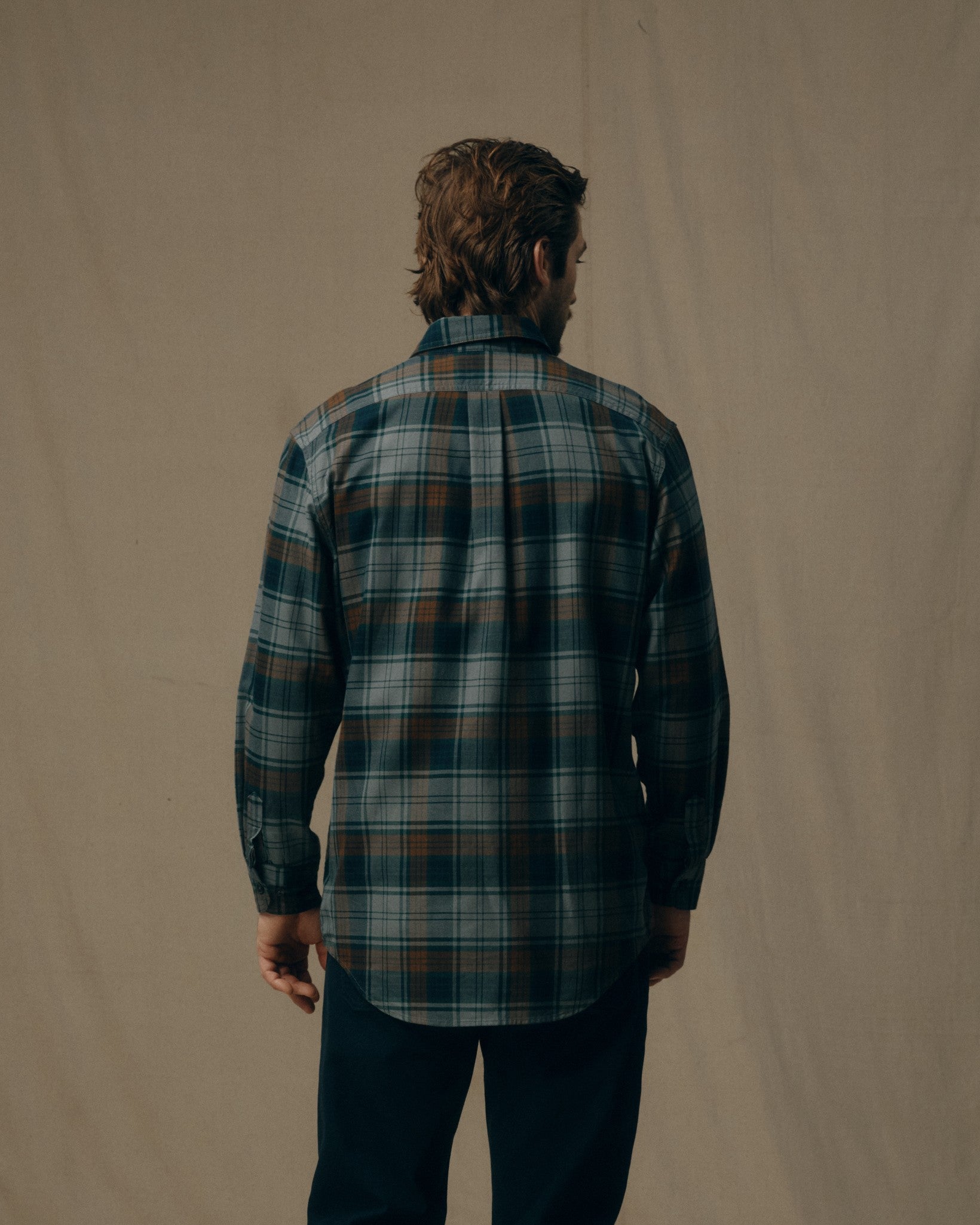 DEVIN is 6' wearing a size Medium