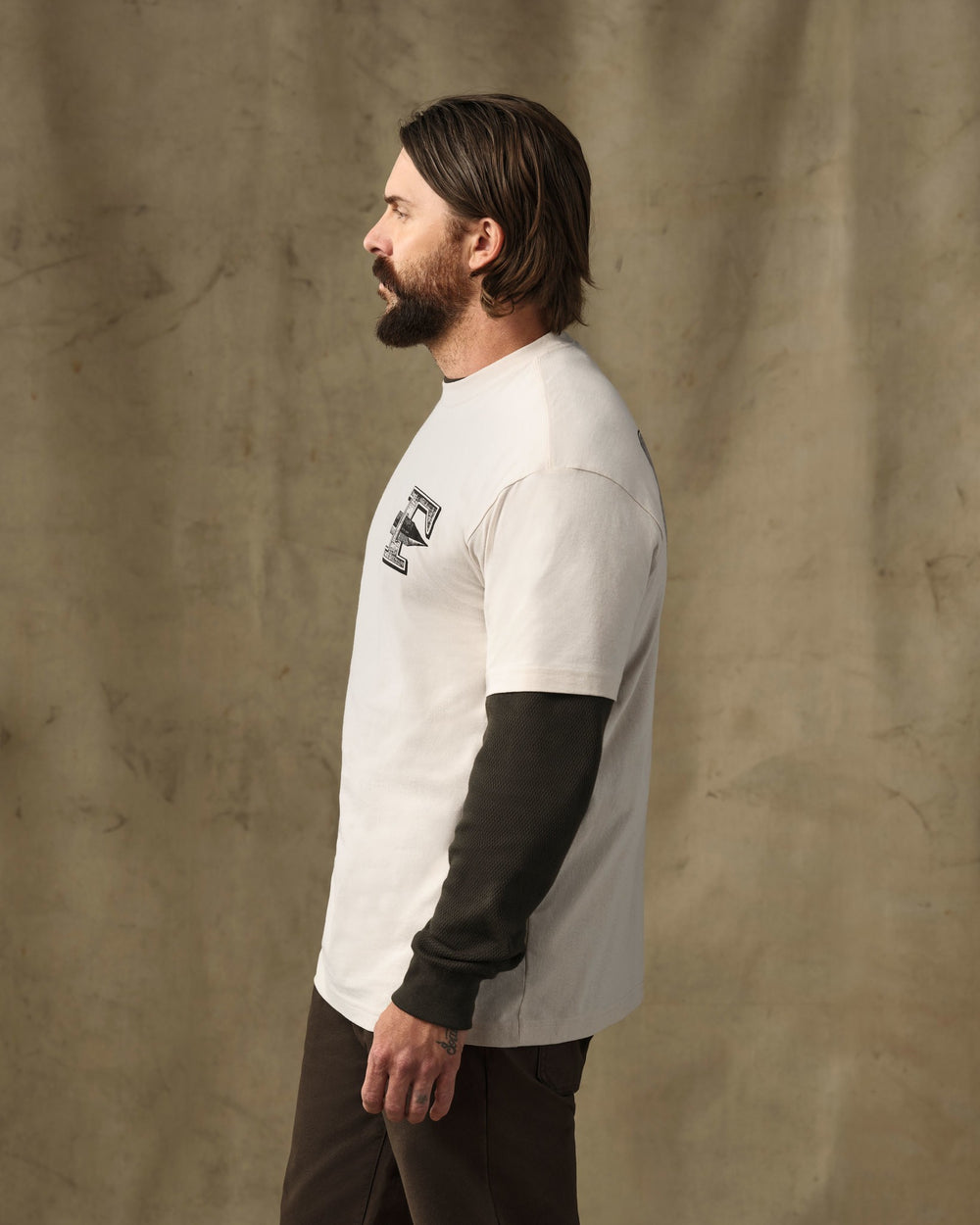 Axe Graphic T-Shirt - Natural