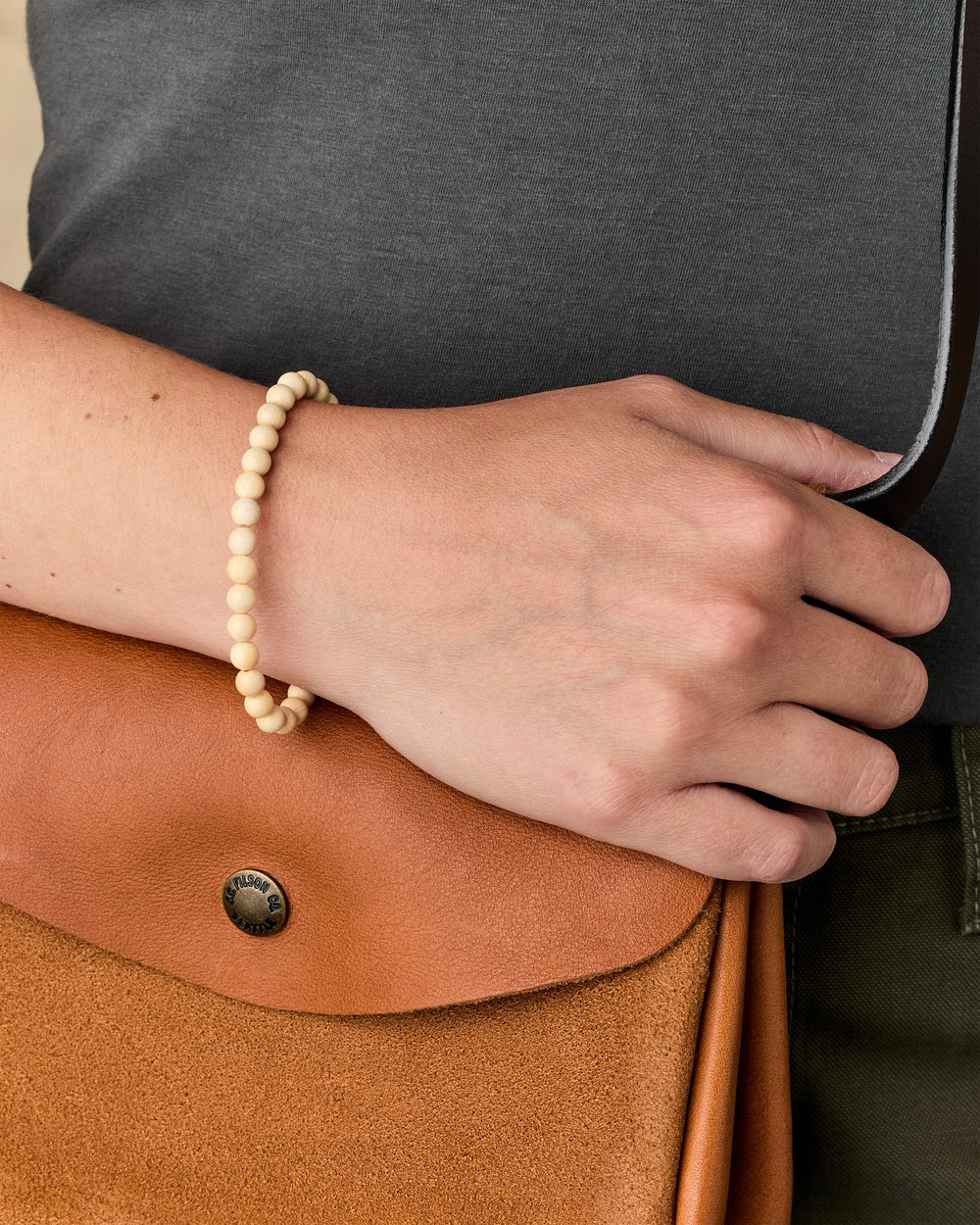 Ivory Jacks Mammoth Bead Bracelet  - Wht