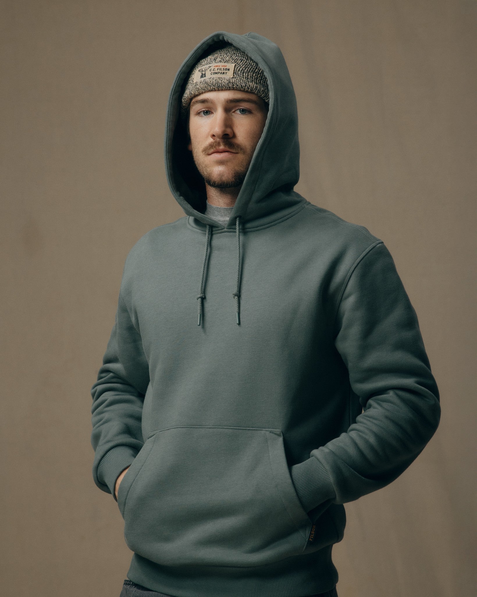 FILSON GARMENT 美品　メンズパーカー Filson Men's Prospector Embroidered Hoodie 20242828 Ponderosa Pine