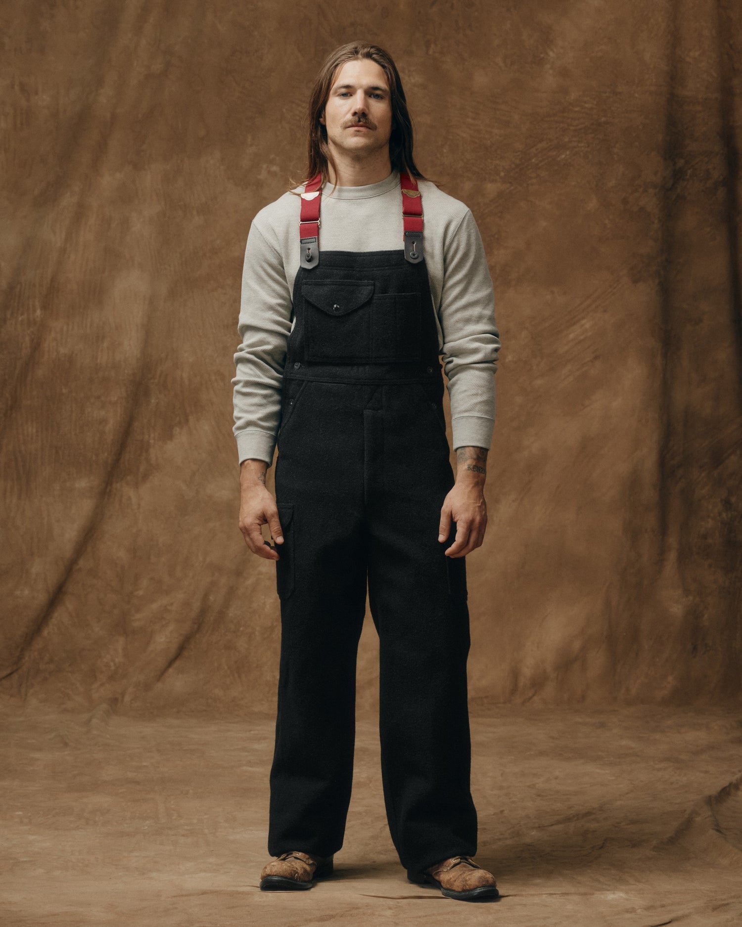 Christopher is 5'10" wearing a size Medium