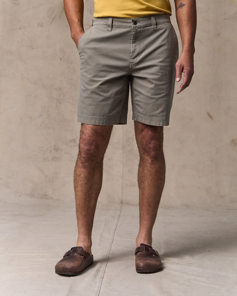image of a model wearing Filson's Granite Mountain 9" Shorts - Hawk Brown