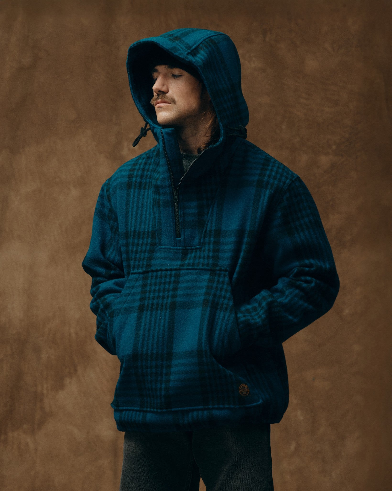 Filson Mackinaw Wool Anorak in blue black plaid