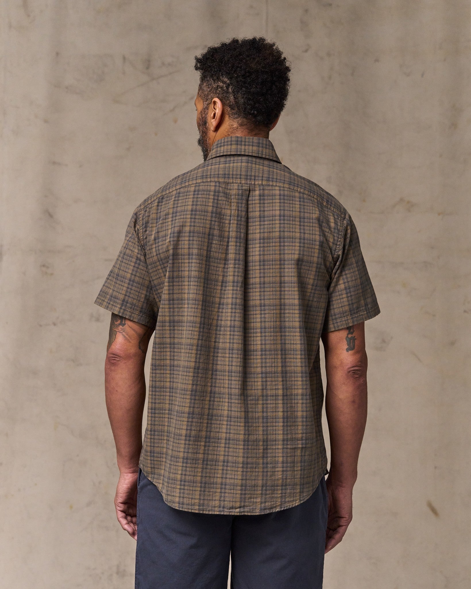 Short Sleeve Madras Popover Shirt - Brown / Olive Plaid | Filson